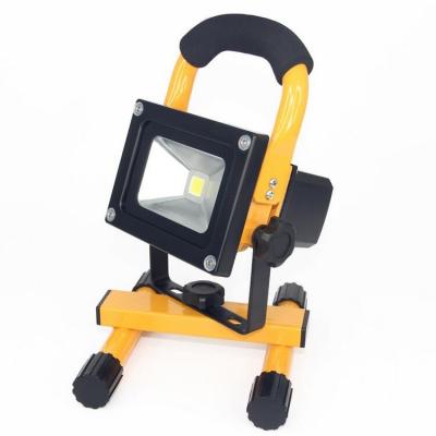 China 30 Watt Aluminum Alloy Work Light Rechargeable Portable Outdoor Emergency Led Flood Light for sale