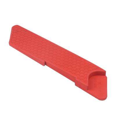 China Automotive Engineering Machine Customize To Cast Hard Red Rubber Brake Pedal Pad For HELI Forklift Right And Left Foot for sale