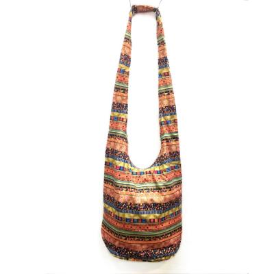 China Hot Selling Fashion Bucket Shape Cross Shoulder Women Canvas Bag With Colorful Handle for sale