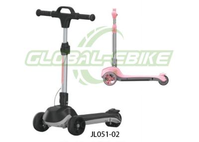 China Scooter elétrico infantil de 11 mph com manobras ajustáveis PP Deck Capacidade de 45 kg à venda