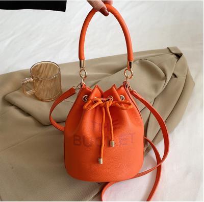 China 2023 New Fashion Style Trending Tote Bag Bucket Bags Women Luxury Handbags Famous Brands Designer Handbags for sale