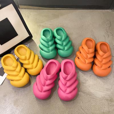 China Waterproof New Arrival 2023 Women's Hot Selling Eva Slides Slippers Women Summer New Personality Fashion Bubble Sandals Bone Slides for sale