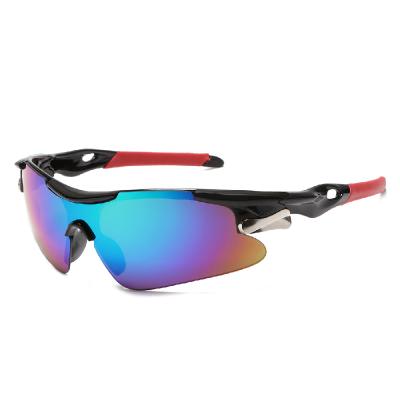 China New Running Sports Golf Motorcycle Cycling Uv400 Sports Polarized Sunglasses Mens Sports for sale