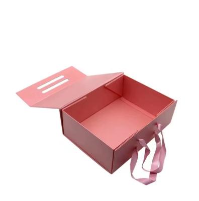 China Custom Logo Handmade Custom Box Brand Rectangular Folding Packaging Box Matte Magnetic Closure Cardboard Gift With Ribbon Handle for sale