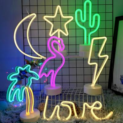 China Room Decor Hot Selling Powered Outdoor LED Love Sign Plastic Neon Light for sale