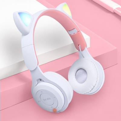 China Portable Waterproof Wireless Fashion Toy Cozy Sports Earphones Fun Bluetooth Cheap Fast Charging High-end Low Latency for sale