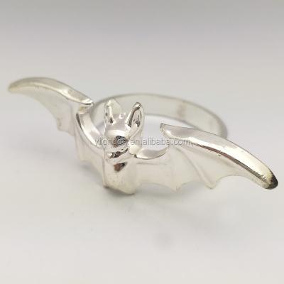 China Metal Viable Silver Bat Halloween Novelty Decorative Napkin Ring for sale