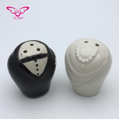 China Wedding Gift Return Wedding Favor Lovely Birds, Tuxedo, Heart Shaped Salt and Pepper Shaker Wedding Favor for sale