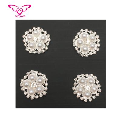 China Elegant Rhinestone Wedding Card Accessory and Custom Pearl Flower Brooch for DIY Wedding Invitations for sale