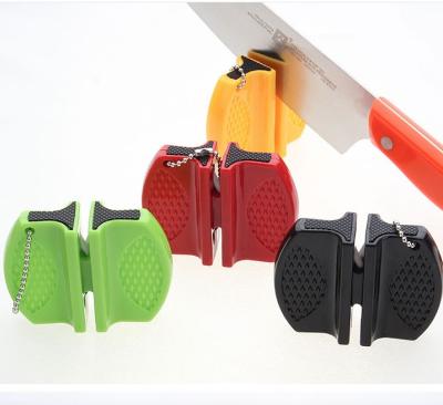 China Viable Mini Kitchen Household Ceramic Knife Sharpener for sale