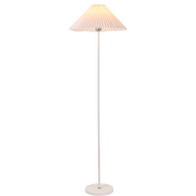 China 2021 Selling Simplicity Luxury Bedroom Floor Lamp Living Room Iron Mushroom Modern Warm Corner Floor Lamp for sale