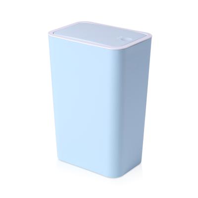 China Small Plastic Type Stored Indoor European Style Press Trash Can Blue White for sale