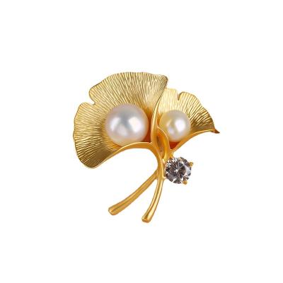 China 2023 New Brooch Fashion Gold Plated Delicate Irregular Apricot Leaf Drop Earrings Retro Geometric Leaf Back Dangle Earrings for sale