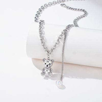 China Fashionable cute little bear light new factory casual style girl's beauty sense luxury premium clavicle chain for sale