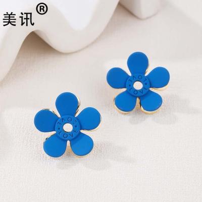 China Goodnews Metal Double Hyperbola Klein Five-Petal Flower Fashionable Silver Blue Needle Silver Stud Earrings Klein Stud Earrings S925 for sale