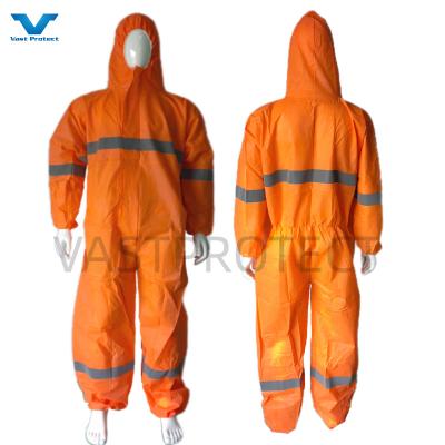 China EN1149 Coverall 56GSM Microporeus USA PPE wegwerpmateriaal met oranje reflecterende tape Te koop