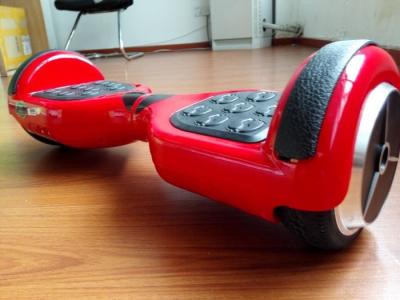 China Hand Free Mini Smart Electric Balance Scooter with 2 Wheels and LED Light for sale