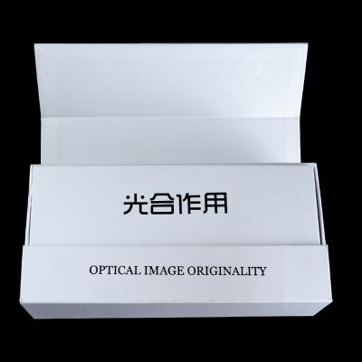 China Recycled Materials Cardboard Gift Packaging Box Custom White Sun Glass Magnetic Gift Box With Logo for sale