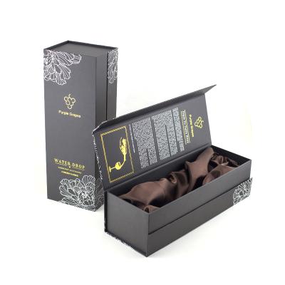 China Recycled Materials Sell Customized Elegant Glass Wine Paper Packaging Cardboard Gift Box Magnetic Folding Retail Box With Hot Stamping for sale