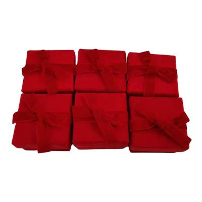 China Handmade Hot Sale Small Velvet Fabric Gift Box Factory Price Customized for sale