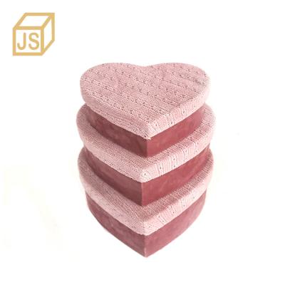 China Handmade Velvet Giftbox (Color of Lux Heart-Shaped /Square/Polygon Customizable) for sale