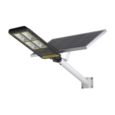 China Custom ROAD Smart Sensing Solar Street Light / Led Street Light for sale