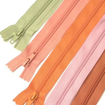 China Viable Manufacturer Wholesale Nylon End-End Zipper Luggage Clothing Zipper Placket Hard Stop Anti Pull Color Zipper Wholesale for sale