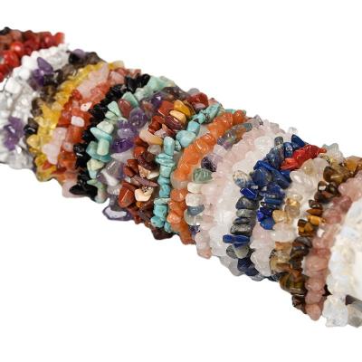 China Wholesale Natural Crystal Amethyst Crushed Stone Bracelet Rose Quartz Gem 7 Chakra Bracelet From China for sale