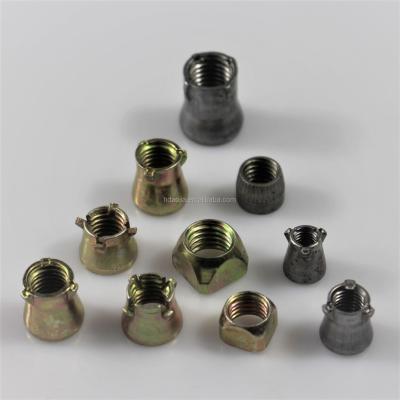 China 3PCS Steel Heavy Duty Rivet Nut Shield Anchor 3Leaf Anchor Bolt for sale