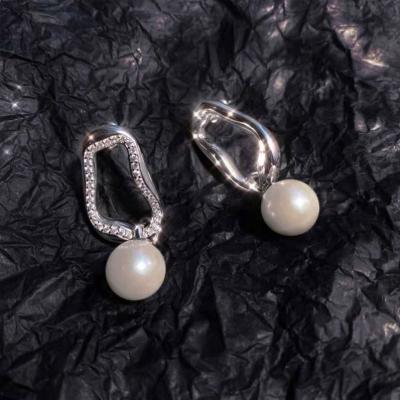 China 2022 new trend FASHIONABLE simple baroque geometry irregular Zircon gold plated freshwater pearl copper earrings for sale