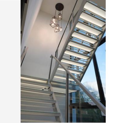 China Modern Prefab Indoor Glass Steps Straight Stairs Glass Enclosure Design for sale