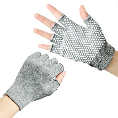 China Female Non Slip Half Finger Breathable Yoga Gloves For Women Pilates Workout Gloves for sale