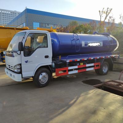 China China famous brand 4*2 carbon steel 5 cubic meter vacuum sewage suction truck sewage suction tanker truck for sale