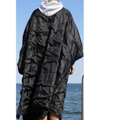 China GRS Sustainable Certificate Oversized Pique Poncho Repurposed Warm Changing Robe For Beach Hiker Poncho for sale