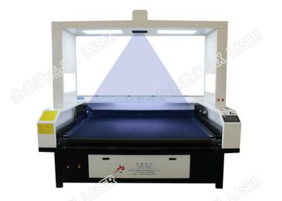 Chine Découpeuse de laser de vision de débardeur du football pour couper des tissus de textile de sublimation d'impression de Digital à vendre