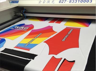 China Custom Cnc Cloth Cutting Machine , Laser Cutting Machine For Textile & Garment for sale