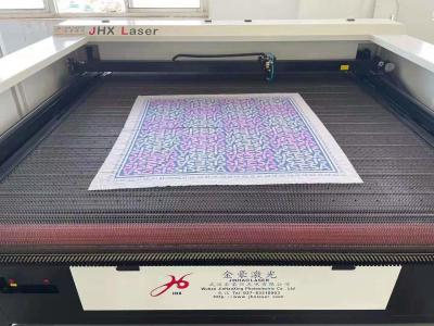 中国 AC220V Ccd Camera Laser Cutting Machine 3500W Camera Laser Cutter For Textile 販売のため