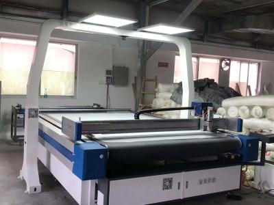 China Automatische Messer-Schneidemaschine-Gewebe-Leder-Laser-Schneidemaschine-Visions-Kamera zu verkaufen