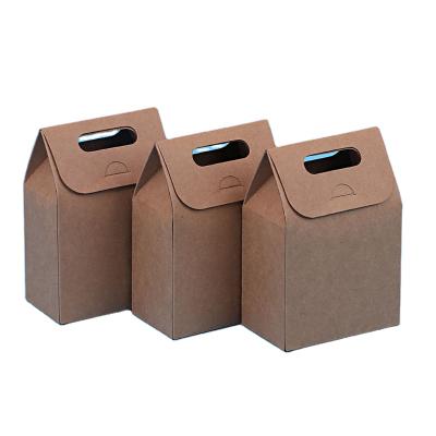 China Recyclable Oil-proof Portable Kraft Paper Bag In Stock Food Packaging Bag Bakery Pastry Cake Wholesale Paper Bag Can Be Customized for sale