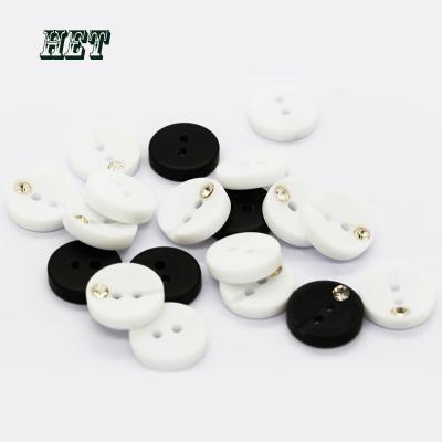 China Viable Set Top Diamond Button Resin Grade Shirt Buttons White Wholesale Direct 11.5mm12.5mm Manufacturers for sale