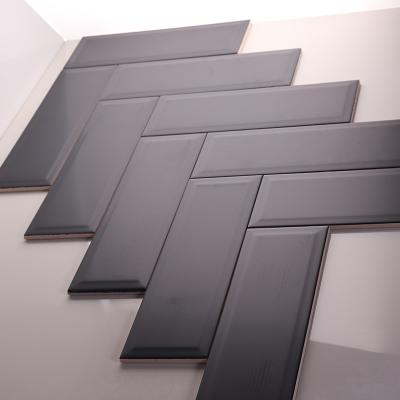 Cina 10x30 impermeabilizzano il colore nero delle piastrelle di ceramica interne del bagno di lucentezza delle mattonelle della parete in vendita