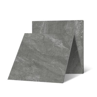 Chine Surface gris-foncé vitrée rustique de corps d'anti glissement de la tuile 600X600 de porcelaine pleine à vendre