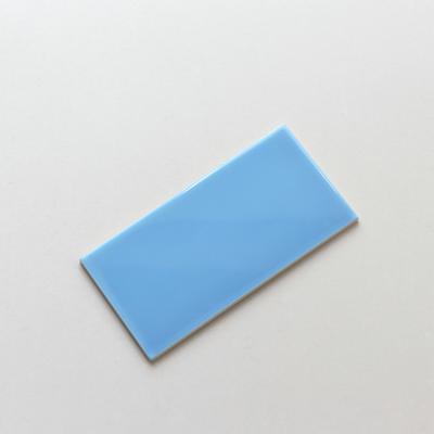 China Water Proof Gloss Bathroom Ceramic Wall Tile 10 x 30 Straight Beveled Edge Type for sale