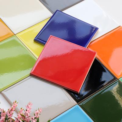 Cina Piastrelle di ceramica decorative di progettazione 100x100mm della parete del bagno della cucina in vendita