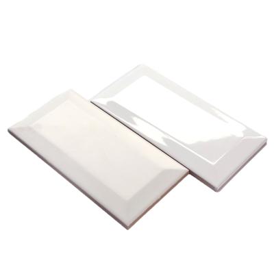 China 75X150mm 3X6 Inches White Glossy Or Matt Bevelled Glazed Ceramic Wall Tile for sale