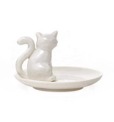 China 2020 Design Lovely Eco - Friendly Animal Ceramic White Ring Holder With Animal 3d Fox for sale