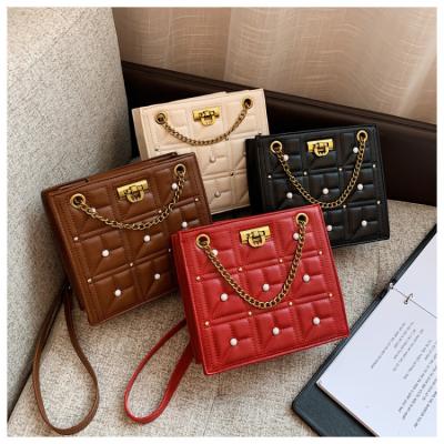 China 2021 fashion large capacity women cross - body bag pearl handbags and purses square shoulder bag for sale