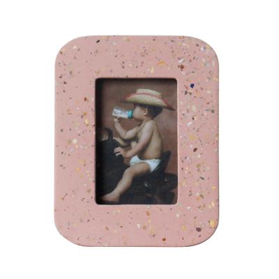 China Decorative Unique Concrete Decor Fashion Picture Photo Desk Frame for sale