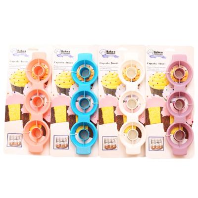 China Viable Plastic Cupcake Cake Dessert Icing Tools And Two Tone Kids Cupcake Divider Insert For Baking Decorating for sale