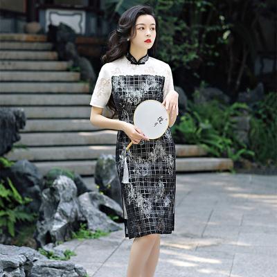 China Viable Viable Women's Lace Cheongsam Dresses Splice Contrast Colors Mid Length Lace Cheongsam Dress for sale